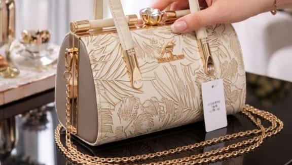 NOORIFY Luxury Ladies Tote Bag Alt Text
NOORIFY luxury women tote handbag featuring classy design, durable material and comfortable handles, perfect fashion handbag for shopping, office, travel and daily use.