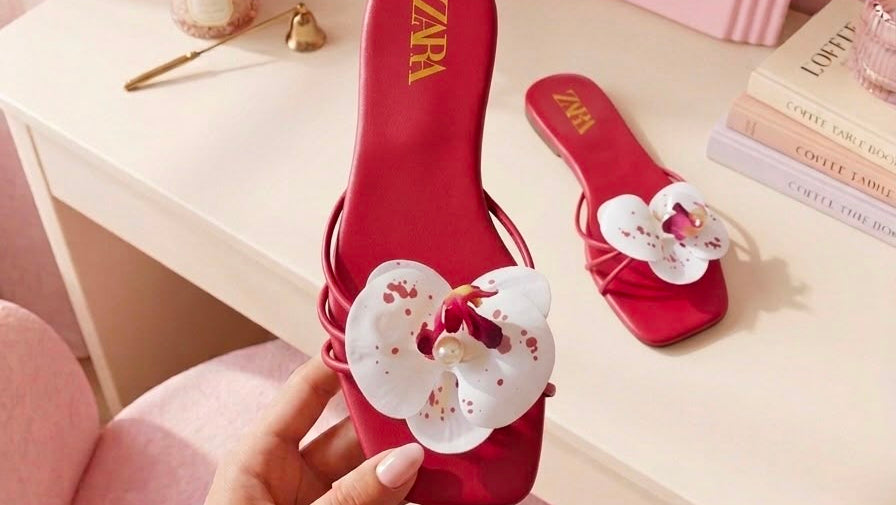 New ladies slippers. For every girls. And for every parties. Ladies new stylish slippers